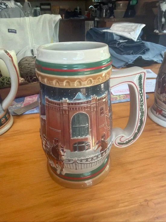 🍺 Budweiser 1997 Holiday Stein Christmas Beer Mug Collectible 🍺