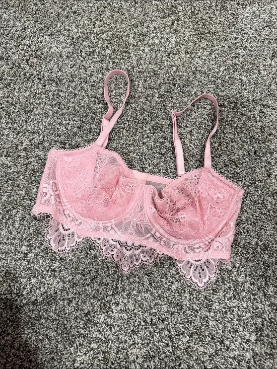 Victoria's Secret Pink Lace Underwire Bralette