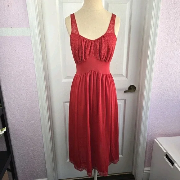 Van Raalte Petalskin Vtg‎ Red Slip Dress Nightgown Size 32 Lingerie Valentine's