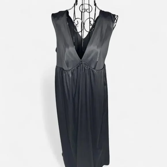 Vintage 60s ILGWU Black Nylon Nightgown Maxi Dress Empire Waist V-Neck Medium