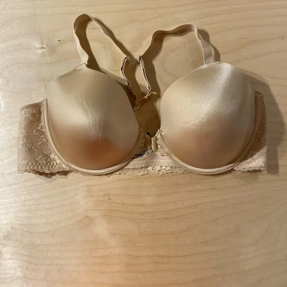 Maidenform Satin Lace Underwire  Bra in Tan 40 C (PQ)