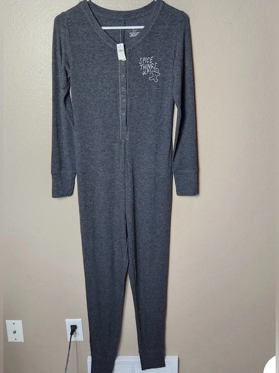 Aerie Gray Knit One Piece Pajama Button Front Spice Things Up Women’s L