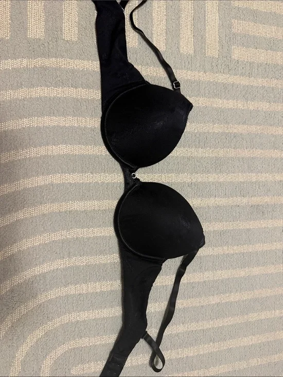 Vanity Fair Black Underwire Bra with Smooth Straps super push up
