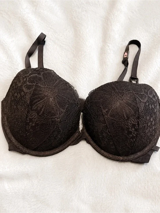 Victoria’s Secret Black Lace Push-Up Bra – 36D