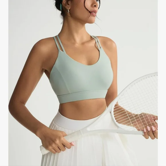 Running Girl Sports Bra Strappy Crisscross Back Green Removable Bra Cups NIP