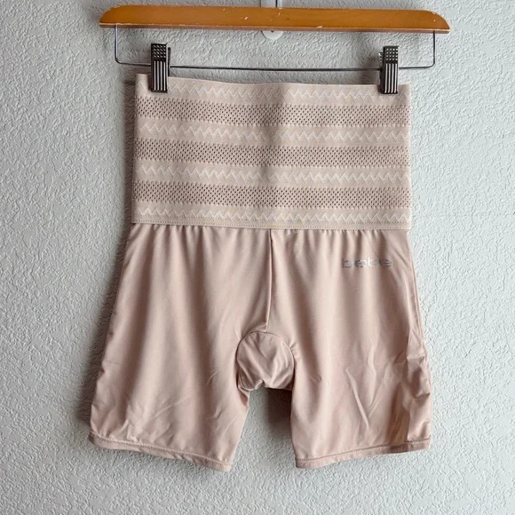 Bebe Shapewear Slimming Tummy Thigh High Waist Shorts Nude Cream Size Small