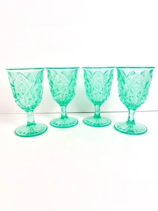 Vintage Imperial Aqua Set Of 4 Water Goblet Feather Notching Mint Condition