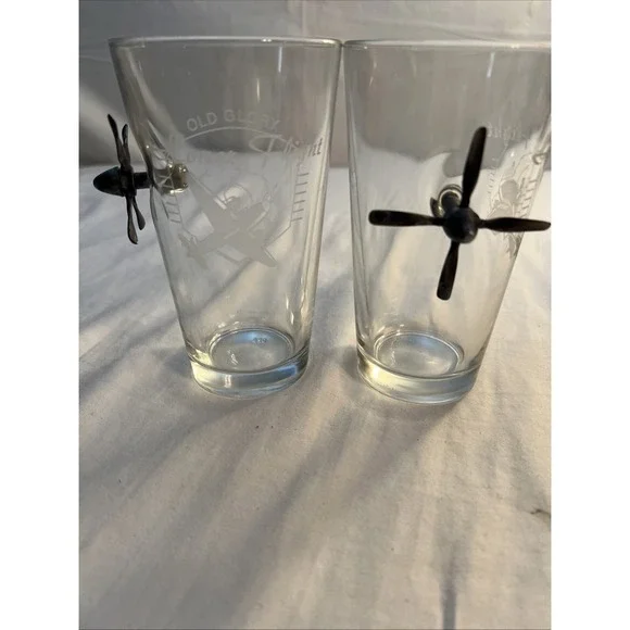 Set Of 2 16oz Old Glory Honor Flight Pint Glasses With Moving Propeller
