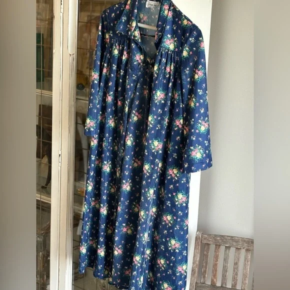 SET- Vintage Vanity Fair Gown | Robe. Housecoat 70’s Floral Women’s Sz-S Blue