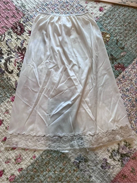 Vintage Movie Star Lace Trim Half Slip Skirt Cream Off-White Midi Slit M