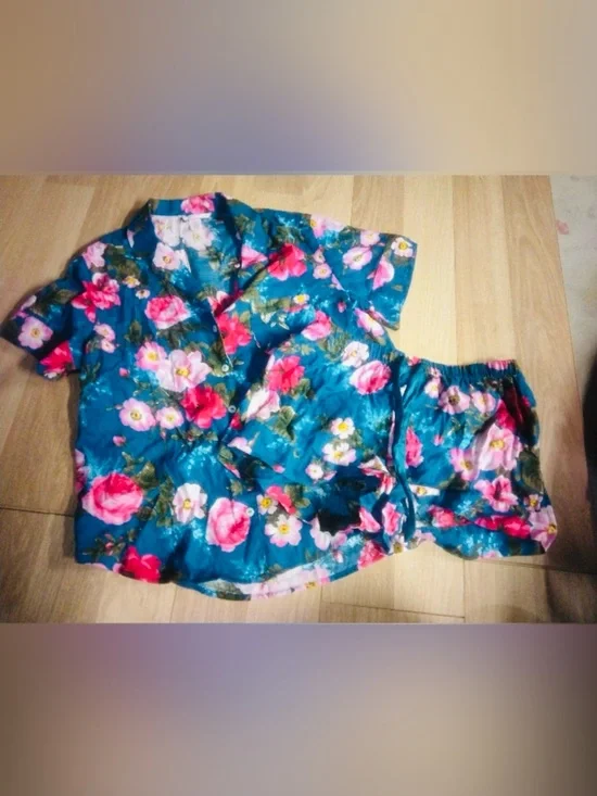 Victoria's Secret Teal Floral Satin Pajama Set - Pink & Green Floral Print