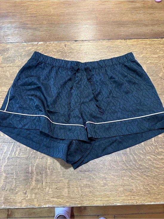 Victoria's Secret lg Black Monogram Lounge Shorts with Contrast Piping