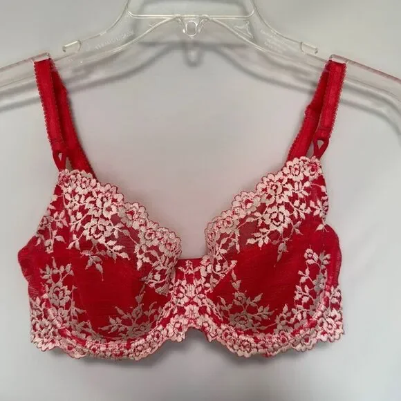 C41 Wacoal Embrace Lace Underwire Bra size 34D 65191 coral lace