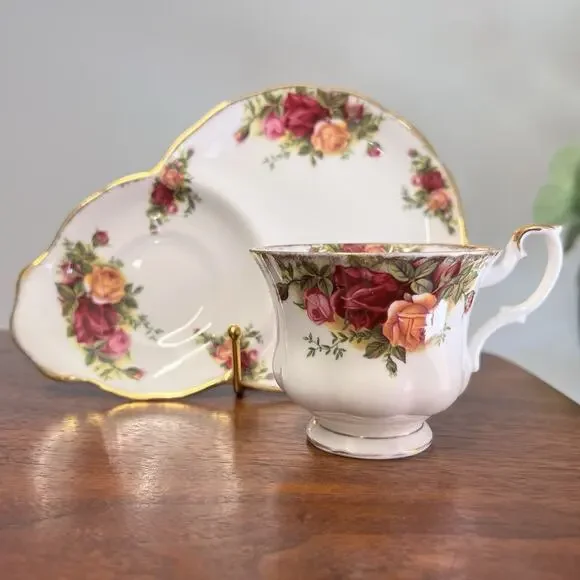 Royal Albert China Old Country Roses Dessert Snack Plate & Montrose Tea Cup Set