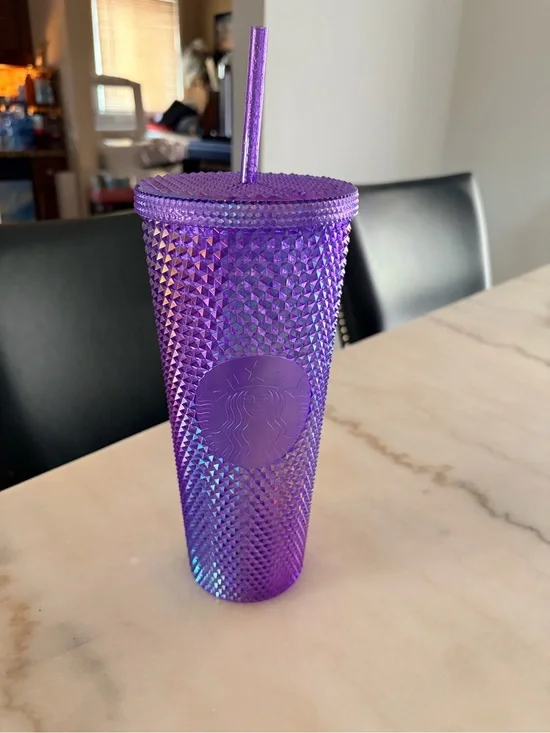 Starbucks Iridescent Purple Studded Cold Cup with Matching Lid New 24oz venti