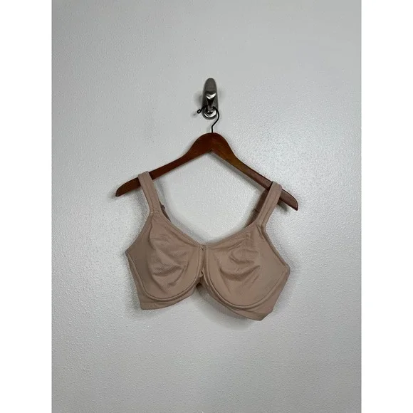 Breezies Lightly Lined Bra‎ Size 38D