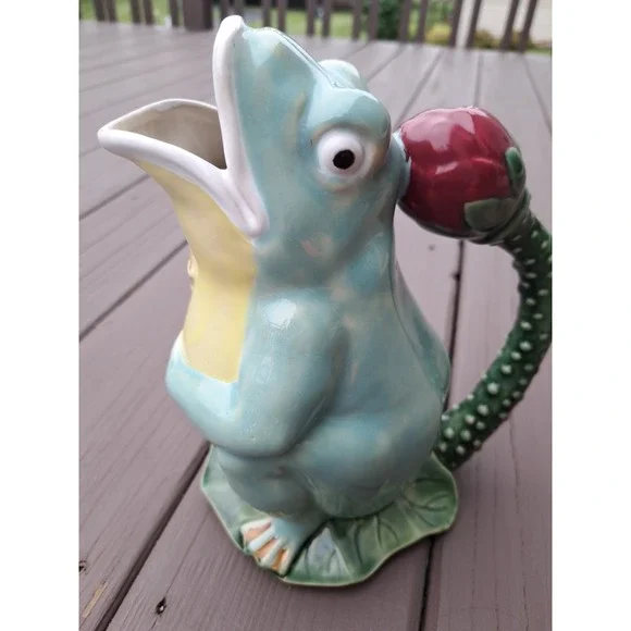 Vintage Majolica Porcelain Frog On Lily Pad Pitcher Stoneware
