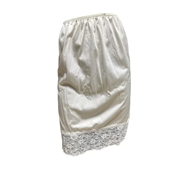 Vintage Ivory‎ Nylon Half Slip Lace Trim Side Slit Elastic Waist Size Medium