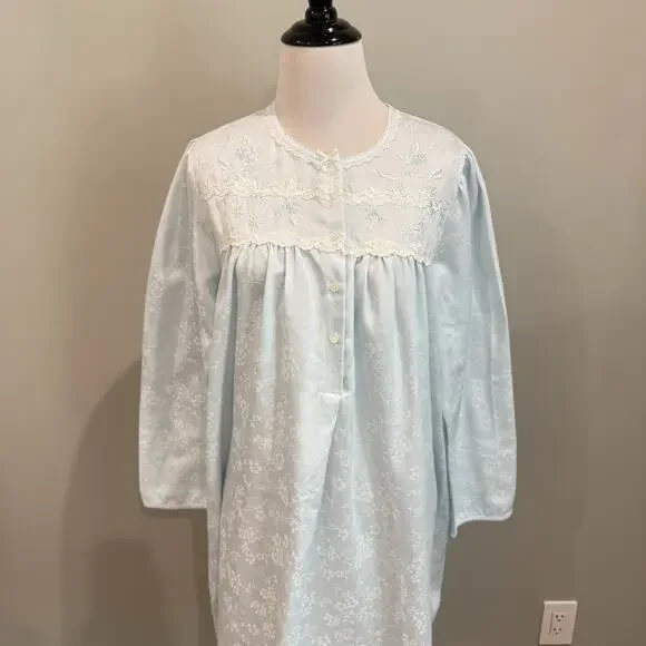 Miss Elaine Floral Nightgown Women’s Size Small Midi Lace Light Blue Pretty Warm