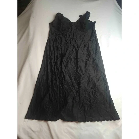 Vintage Vanity Fair Full Slip Womens Large Black Antron III Nylon Lace Trim