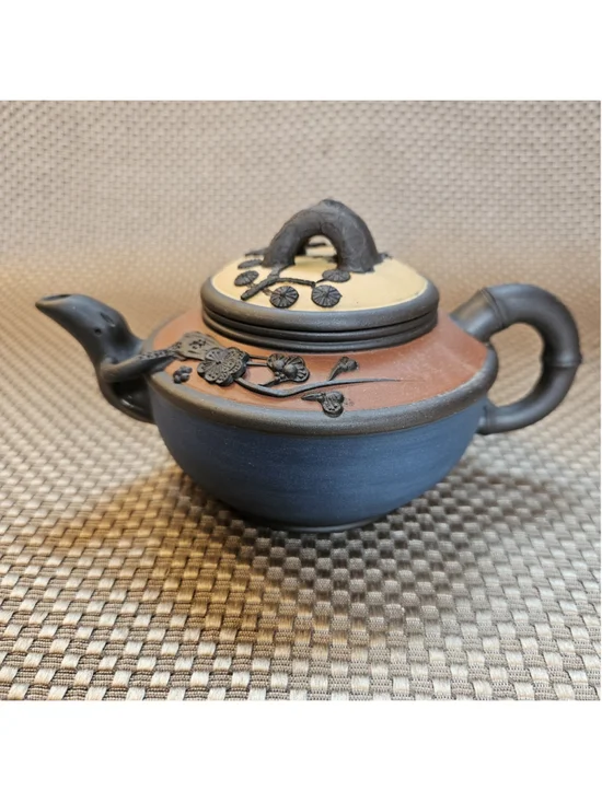 CHINESE YIXING ZISHA CLAY ARTISTIC 