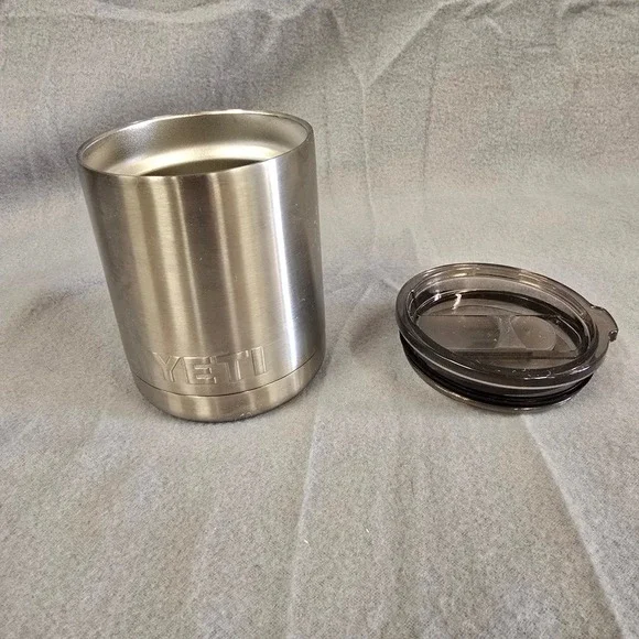 YETI Rambler 10 oz‎ Lowball Tumbler Stainless Steel with MagSlider Lid Silver