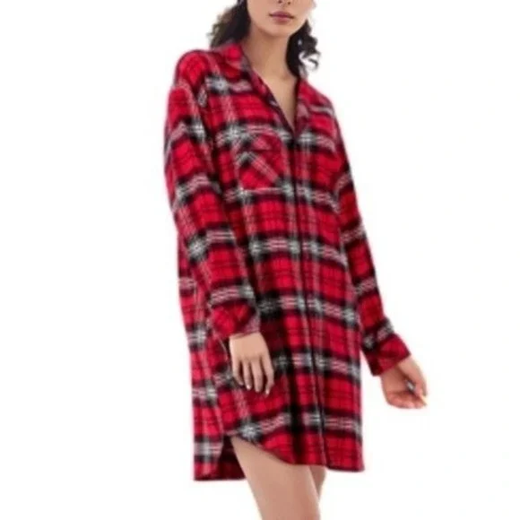 Charter Club Women Nightshirt Sleepshirt Red Plaid Flannel Medium Sleepwear‎ NWT
