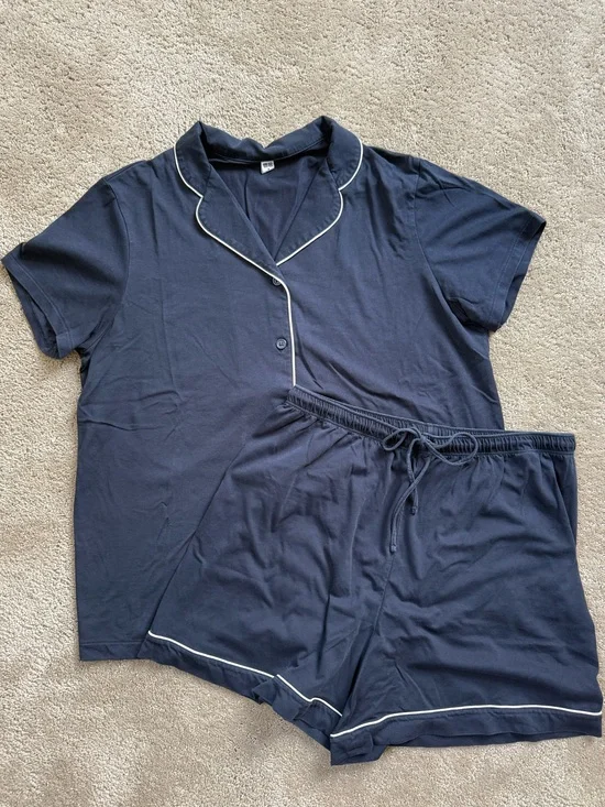 Uniqlo Airism Navy Cotton Short-Sleeve Pajama Set with Contrast Piping