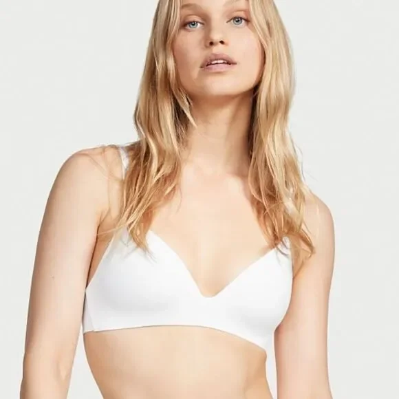 Victoria Secret THE T-SHIRT Lightly-Lined Wireless Bra White 40DD NWT‎ in packag