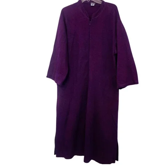Natori Beijing‎ purple quilted caftan NWOT Size L