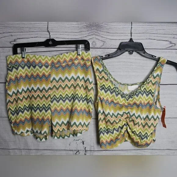 Women's Chevron Tank Top and Shorts Loungewear Outfit Medium‎