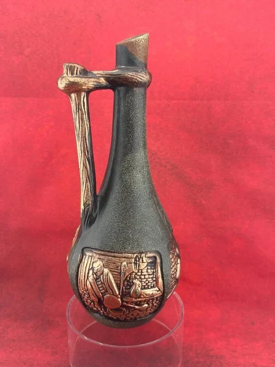 VINTAGE GEORGIAN  CERAMIC CLAY WINE BOOTLE/DECANTER VESSEL HANDCRAFTED, EMPTY