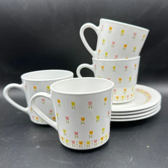 Vintage Cup and Saucers (4) in April Tulip by Corning for Centura 1972-1978