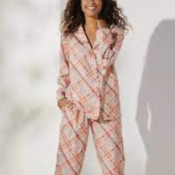 Soft Surroundings medium Flannel Plaid Pajamas Night‎ Divine 2 piece PJ Set