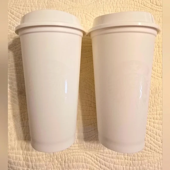 NWOT Starbucks White Reusable Coffee Cups With Sippy Lids