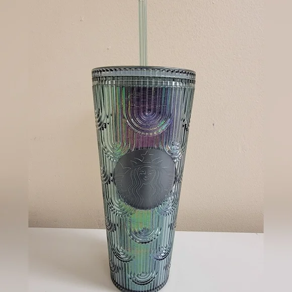 NWT Starbucks 2022 LATAM Release Mermaid Scale Venti Tumbler