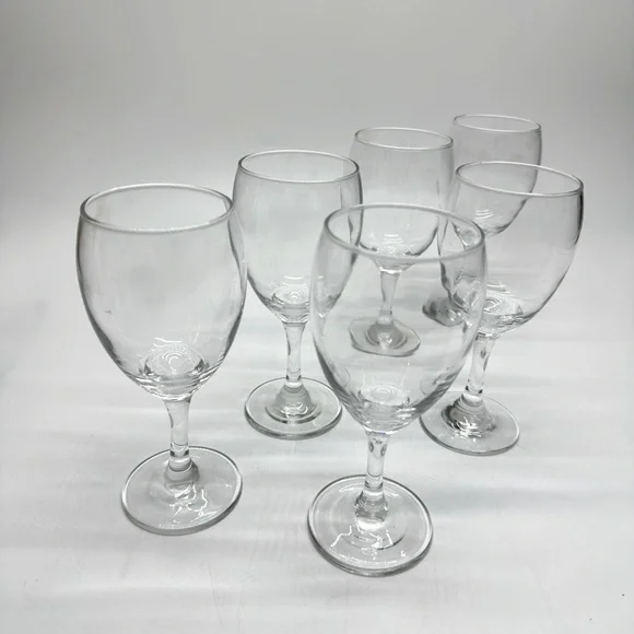 Set of (6) Vintage Elegant Clear Wine Glasses ‎ Mid Century