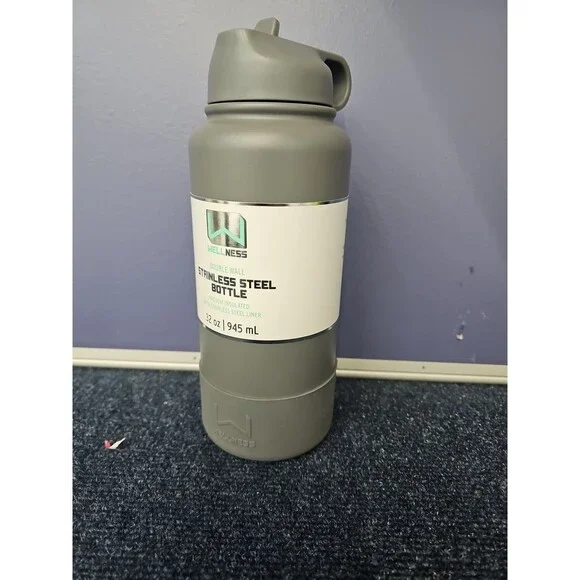 Insulated Stainless Steel Double Wall Bottle 32 Oz Gray New