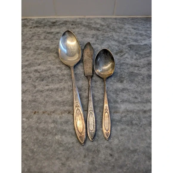 Set‎ Of 3 Vintage COMMUNITY silverplated Serving Flatware Pieces