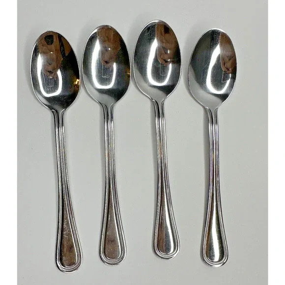 Oneida TRESS/ Hollis‎ Stainless Flatware Replacement 4 Pc Spoon
