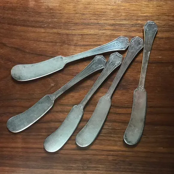 Reed & Barton Pompeian Butter Spreaders - set of 5, 5 3/4