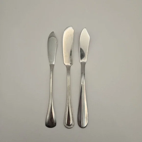 Wallace Oneida Cambridge | 3 Pcs | Vintage Butter Spreaders Stainless Flatware