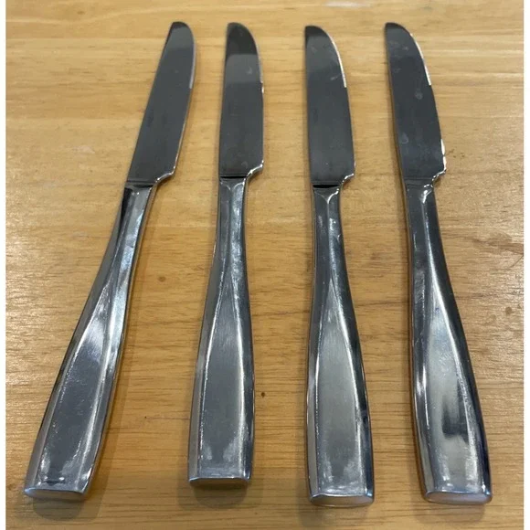 Oneida Continuim Stainless Steel Flatware Set Of 4‎ Dinner Knifes Replacements