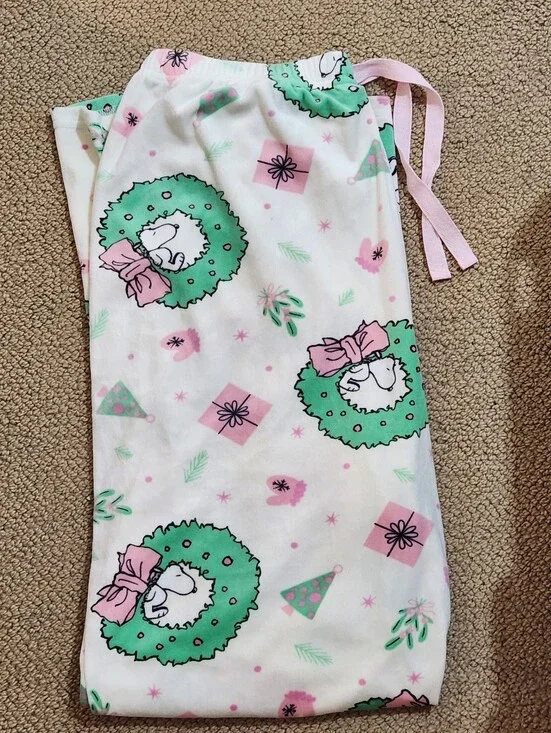 Peanuts White Pajama Bottoms with Pink & Green Holiday Wreaths Size XL