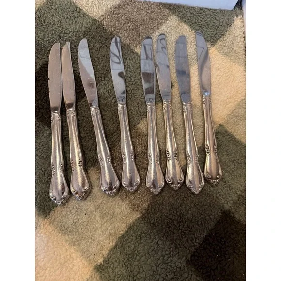 8 Piece Oneida Chateau Dinner‎ Knives