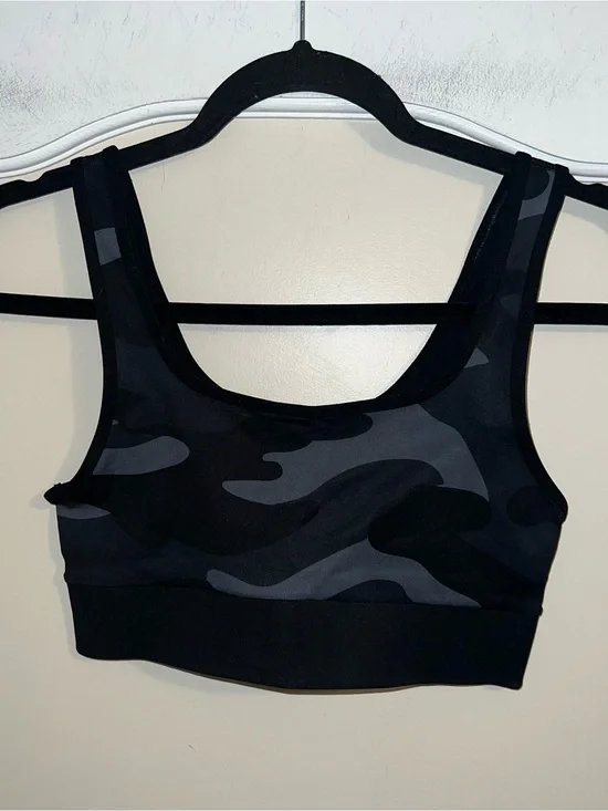NWT Ultracor Black and Gray Camouflage Scoop Neck Sports Bra