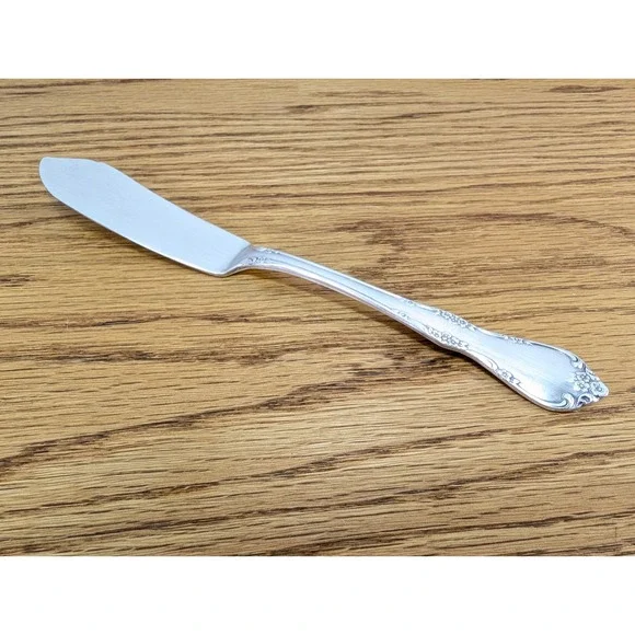 Oneida Community Fredericksburg Silverplate Master Butter Knife Floral Vintage