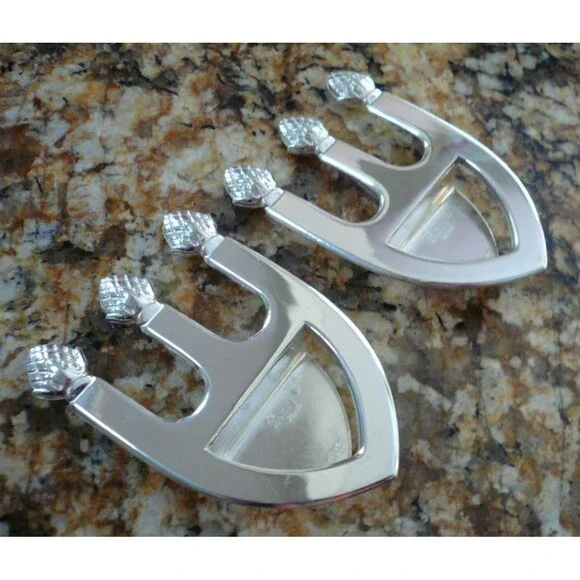 The Sheffield Silver Co 2 Trident Casserole Spoon Rests Artichoke Tips Italy