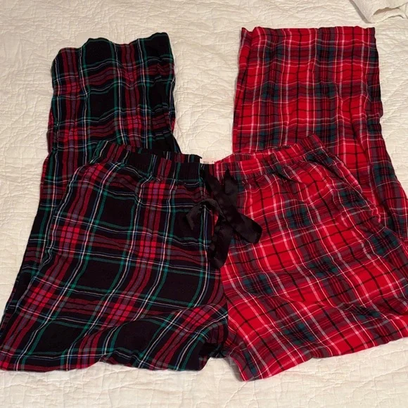 Victoria's Secret Red and Black Plaid Lounge Pants‎
