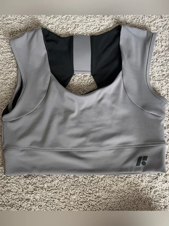 Grey Athletic Crop Top with Back Cutout
